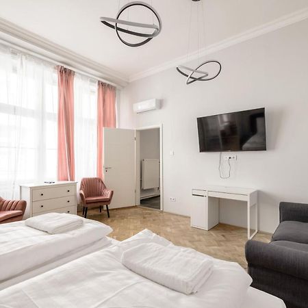 Prime Star Fashion Street Modern Luxury Apartments Budapest Bagian luar foto