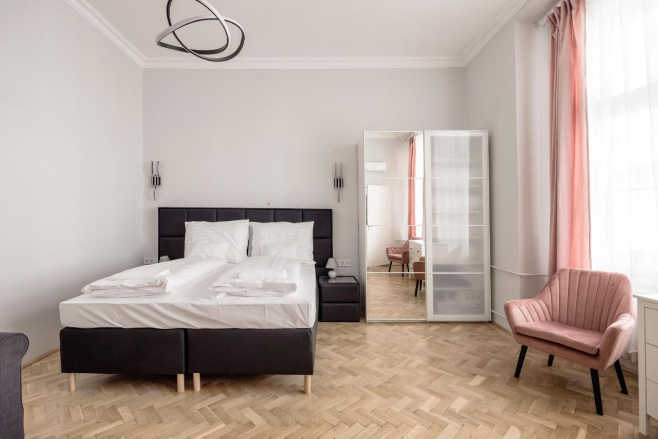 Prime Star Fashion Street Modern Luxury Apartments Budapest Bagian luar foto
