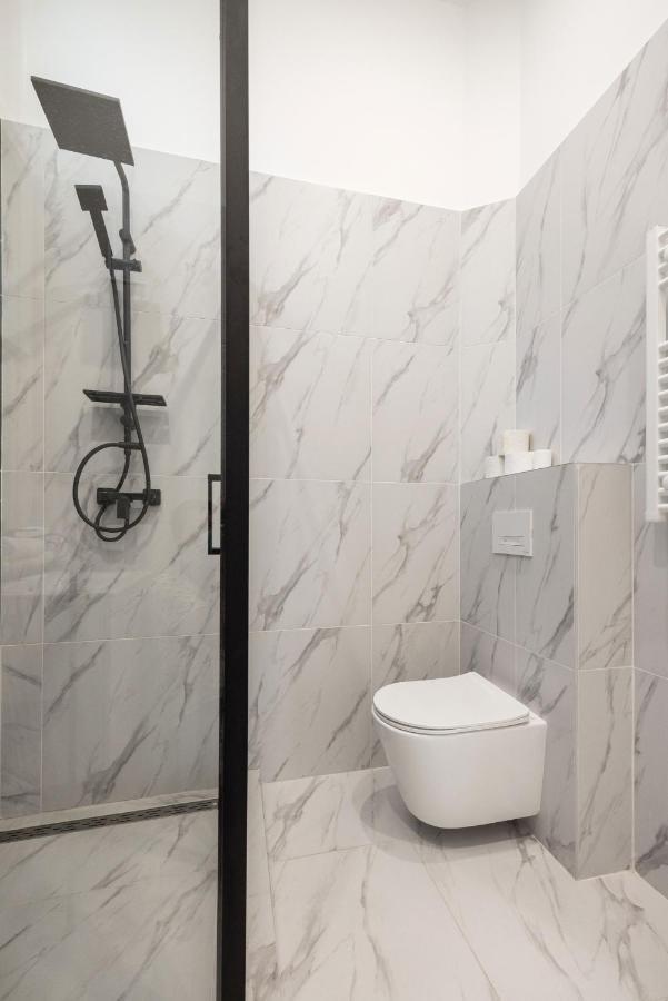 Prime Star Fashion Street Modern Luxury Apartments Budapest Bagian luar foto
