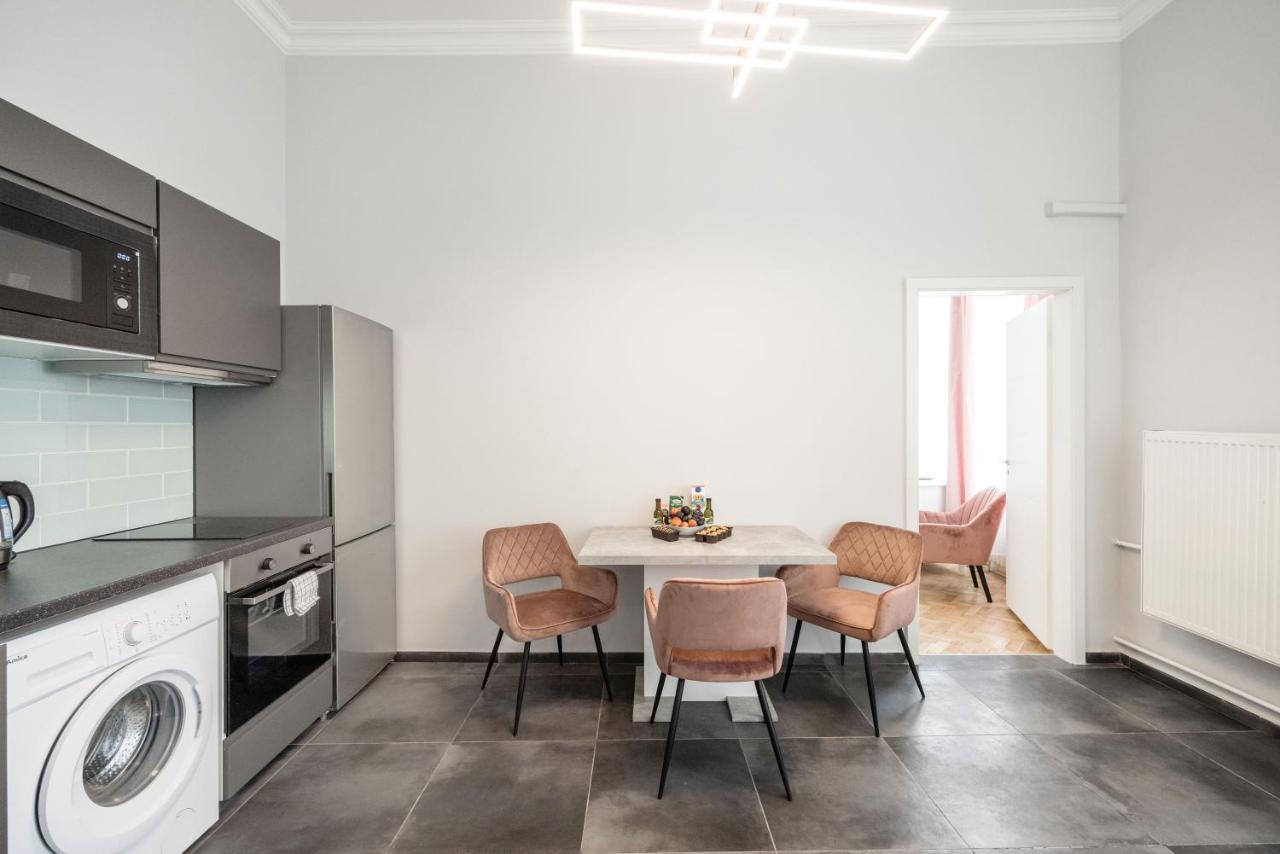 Prime Star Fashion Street Modern Luxury Apartments Budapest Bagian luar foto