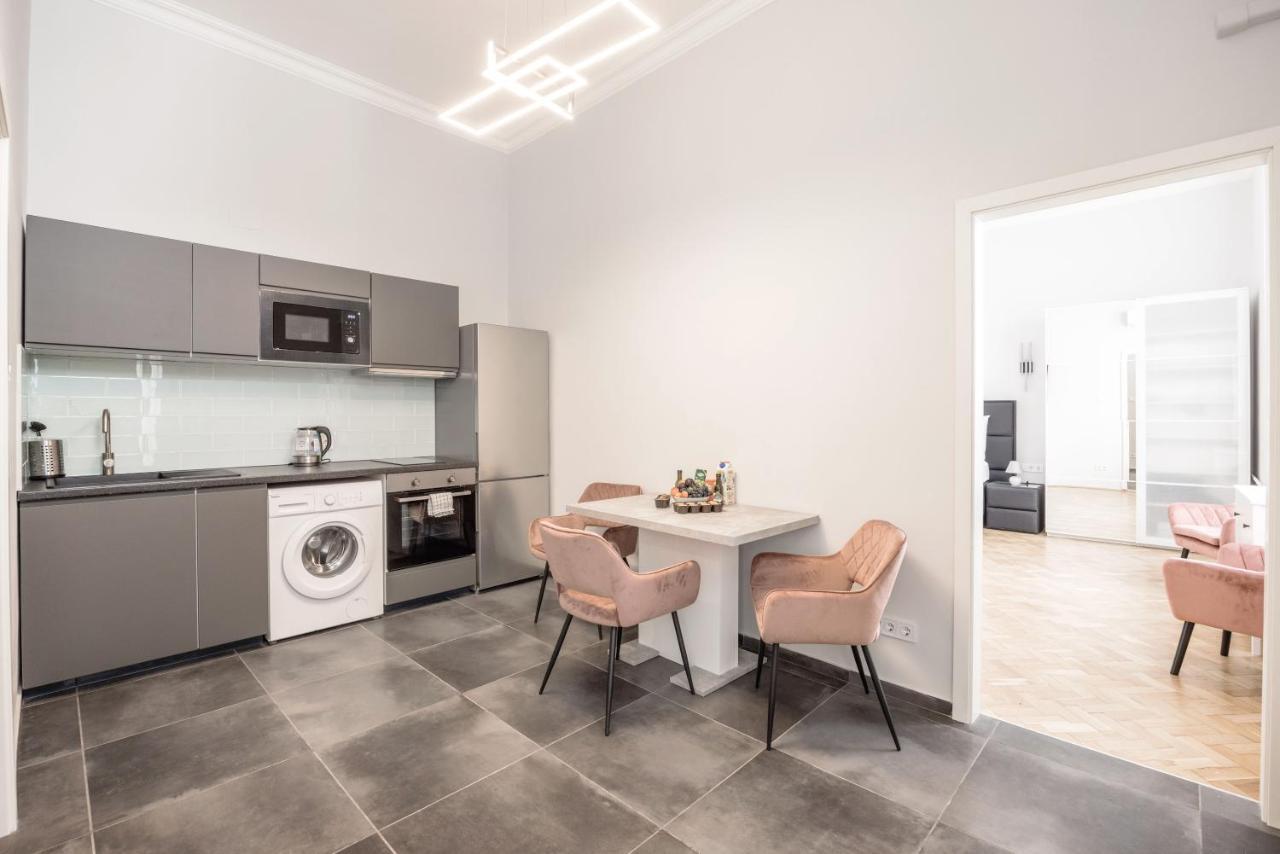Prime Star Fashion Street Modern Luxury Apartments Budapest Bagian luar foto